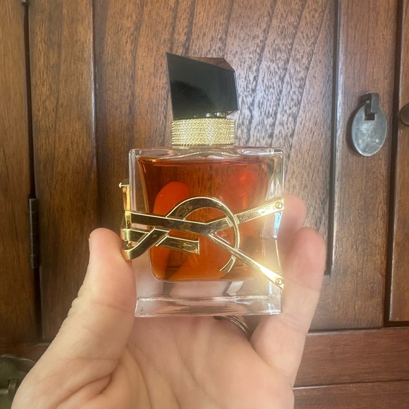 Yves Saint Laurent Libre Eau de Parfume- In Box  1 oz bottle  Make me an… - Picture 3 of 6